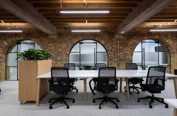 Property at 2 Pear Tree Court, London, EC1R 0DS